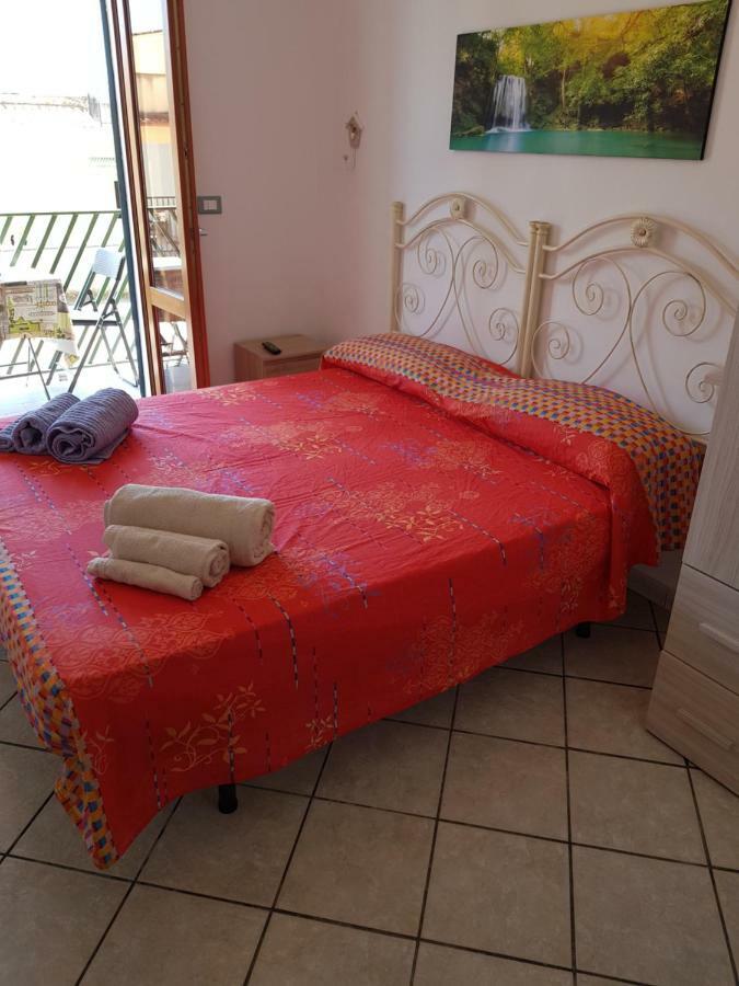 La Pietra Di Noto Hotel Екстериор снимка